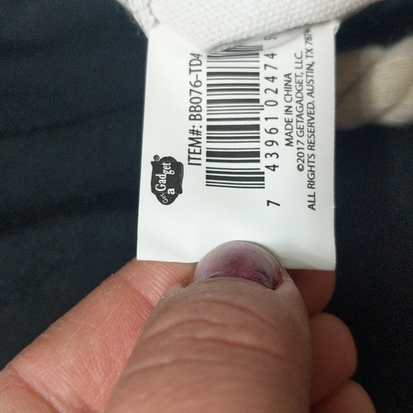 #186. GETAGADGET BERMUDA TIE DYE Canvas Tote with Braided Handles. - Picture 6 of 6